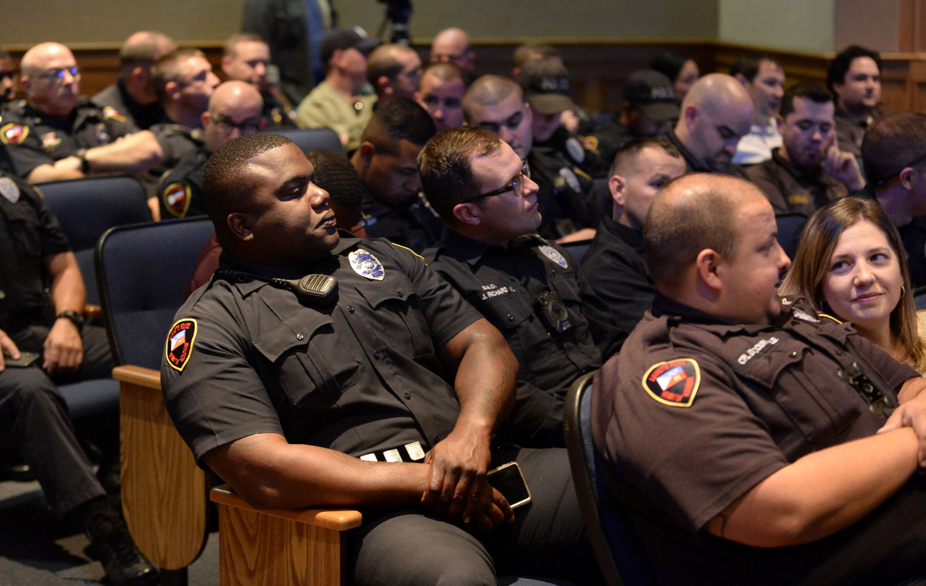 Lafayette Police Pay Raise Approved, Starting Salary Upped To $40,000 ...