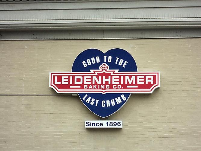 What are some of the oldest bakeries in New Orleans?_lowres