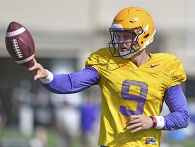 Lsu Football Practice Report Aug 12 Joe Burrow Kristian