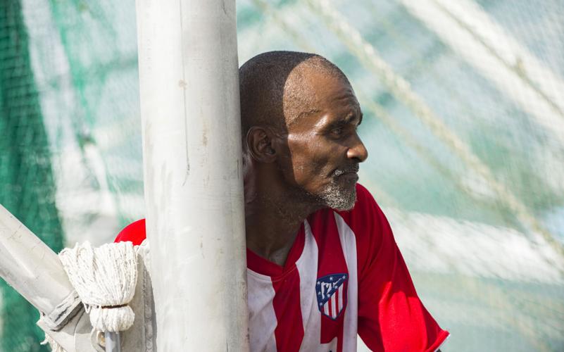 BR.lakechaslng.013.adv