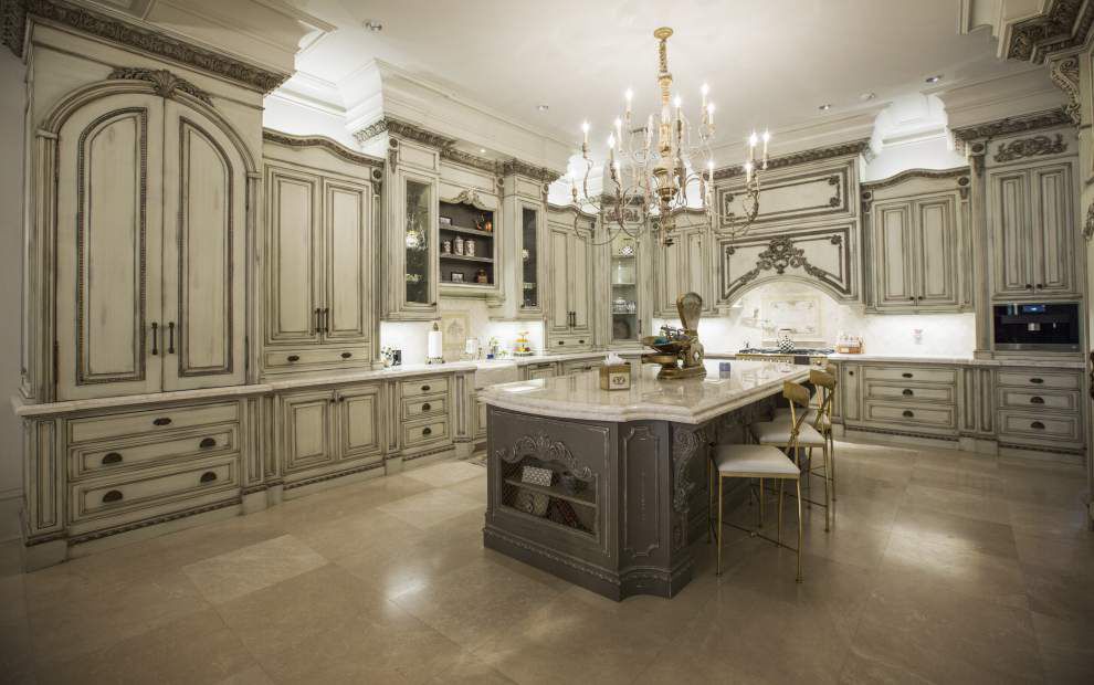 At this stately Old Metairie home, family comes first Home/Garden