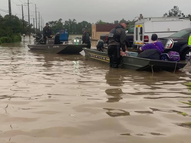 Police search for missing after floodwaters wash multiple people away in  Las Vegas canals