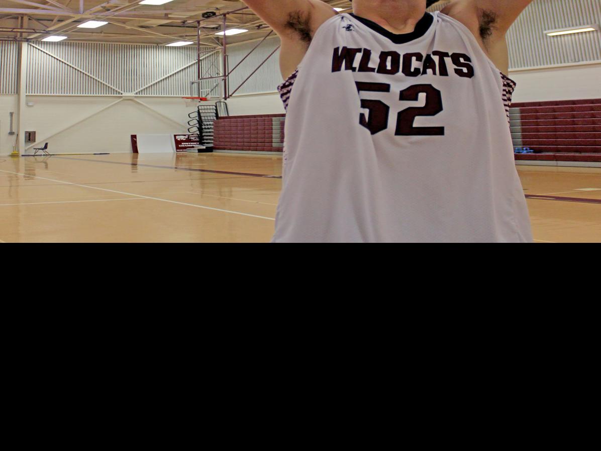 Tall Tales Meet These Two Nearly 7 Foot Baton Rouge High School