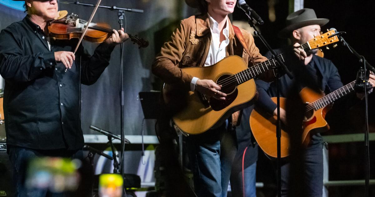 Louisiana’s John Foster sings in ‘American Idol’ Sunday finale — here’s how to watch and vote Louisiana’s John Foster sings in ‘American Idol’ Sunday finale — here’s how to watch and vote