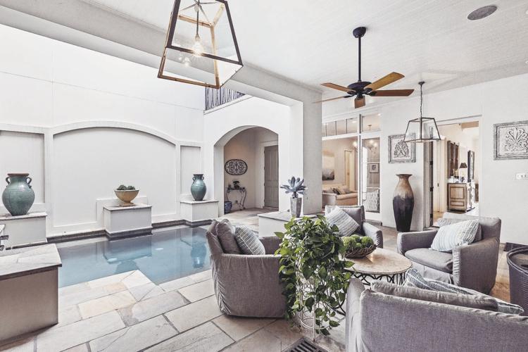 No. 10 Country Club Place