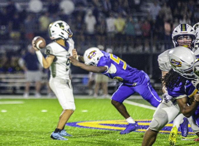 East FEL vs Episcopal 0006