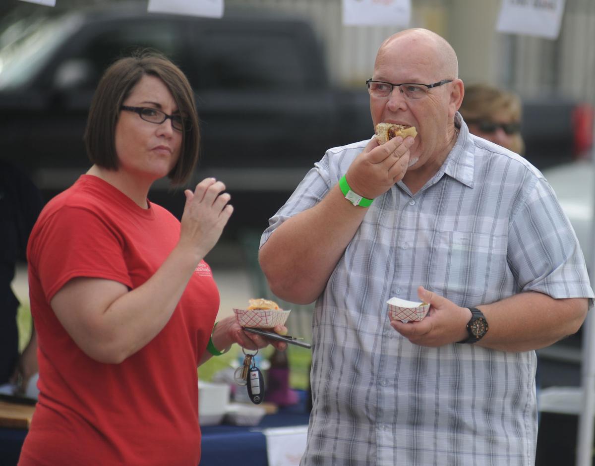ACA.burgercookoff011.042117.jpg