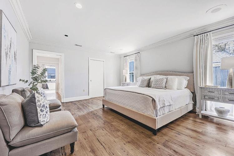 1707 East Lakeshore Drive