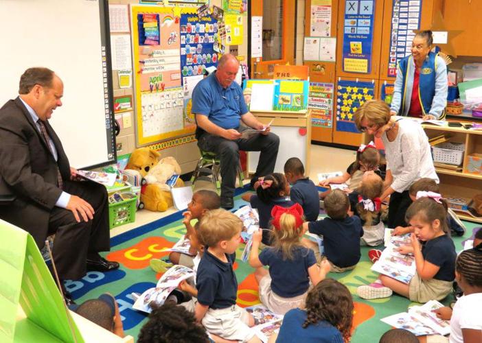 Zachary leaders join Kiwanis for readalong Zachary