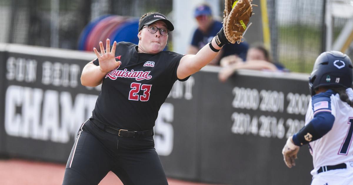 Emily Ragin Emily Smith plays big role in Cajuns' comeback victory | UL Ragin ...