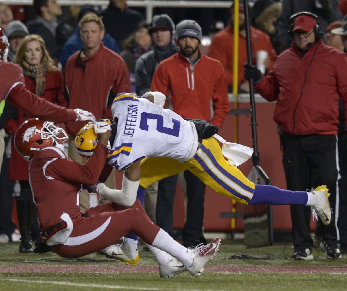 lsuarkansasfootball.111118_HS_1323