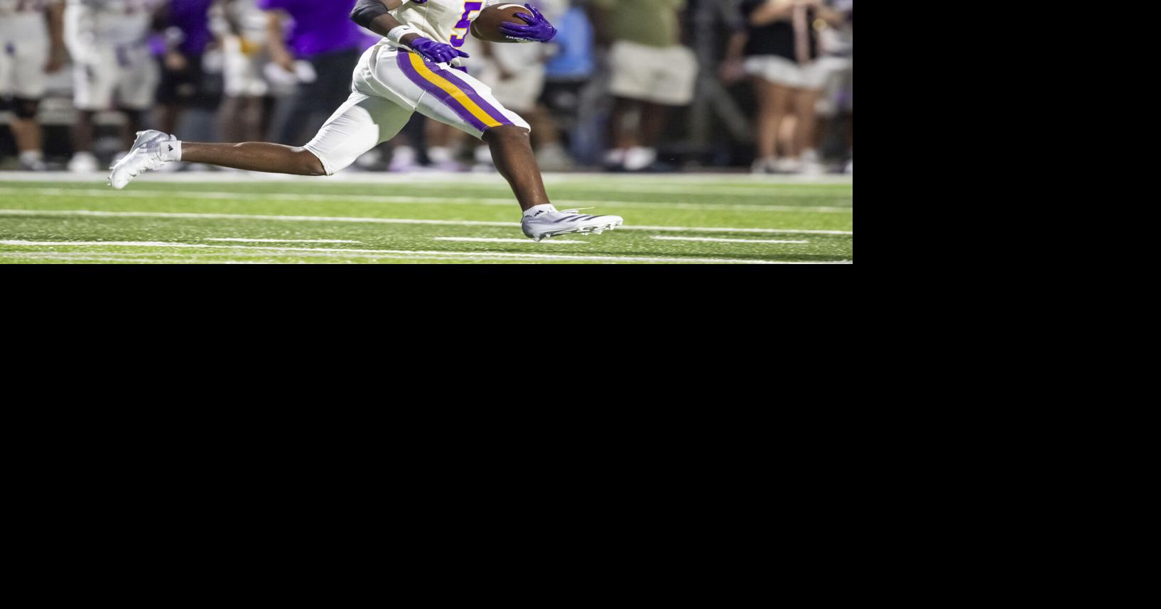 Denham Springs’ quarterback runs into tight defense of Central High, but has good moments