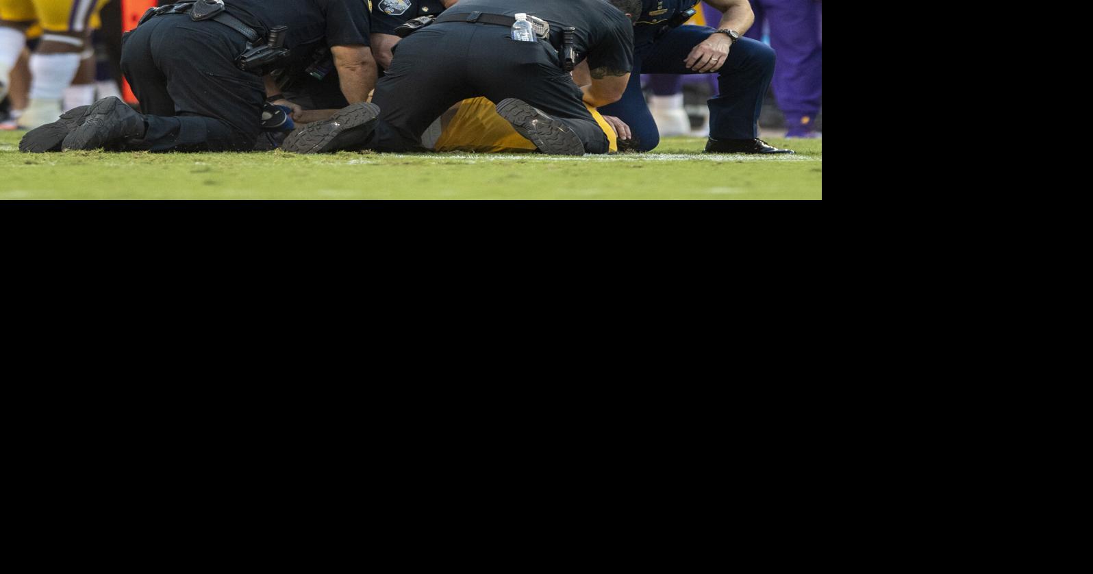 LSU student arrested after walking onto Tiger Stadium field during LSU