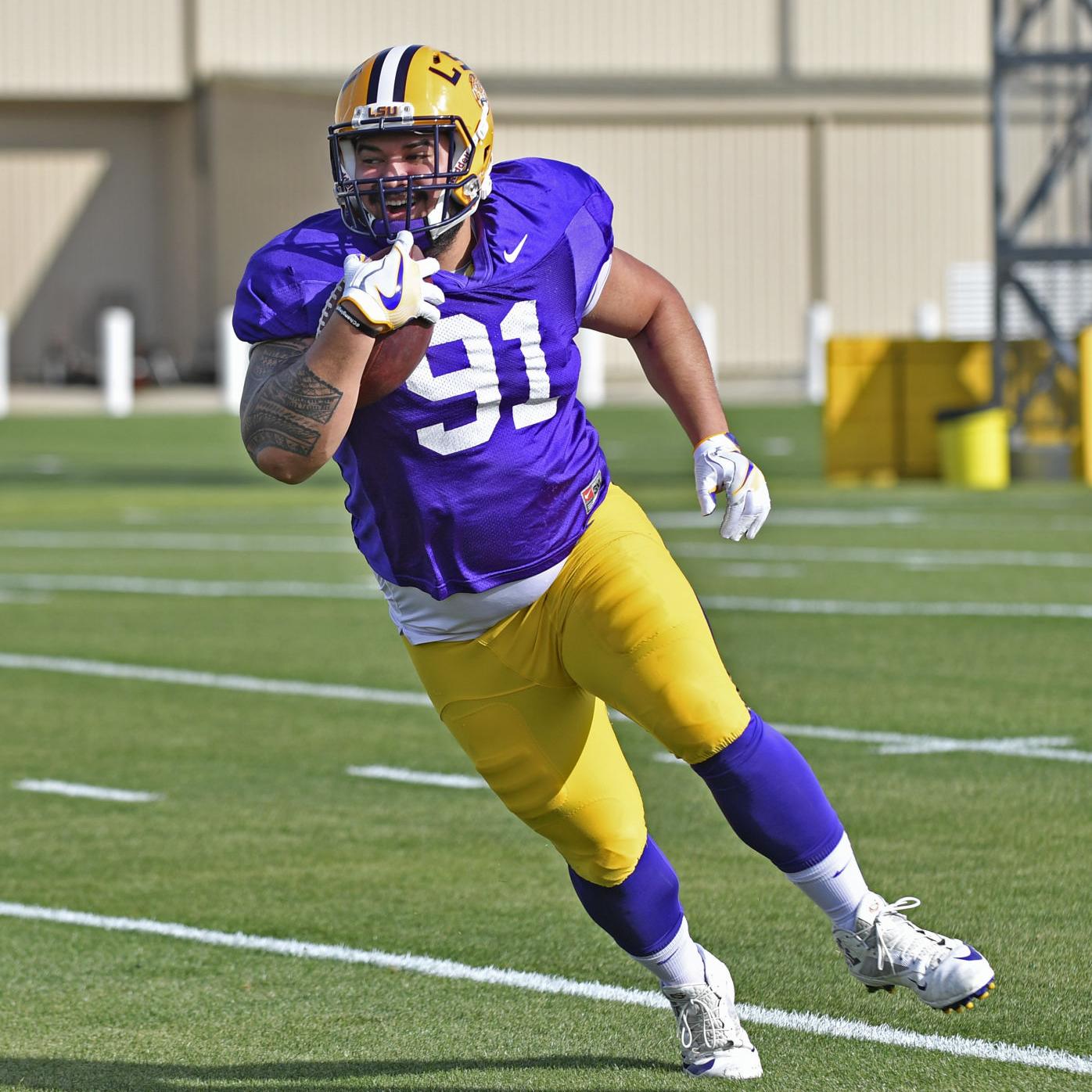 Lsu Defensive Lineman Breiden Fehoko Talks About His Injury New