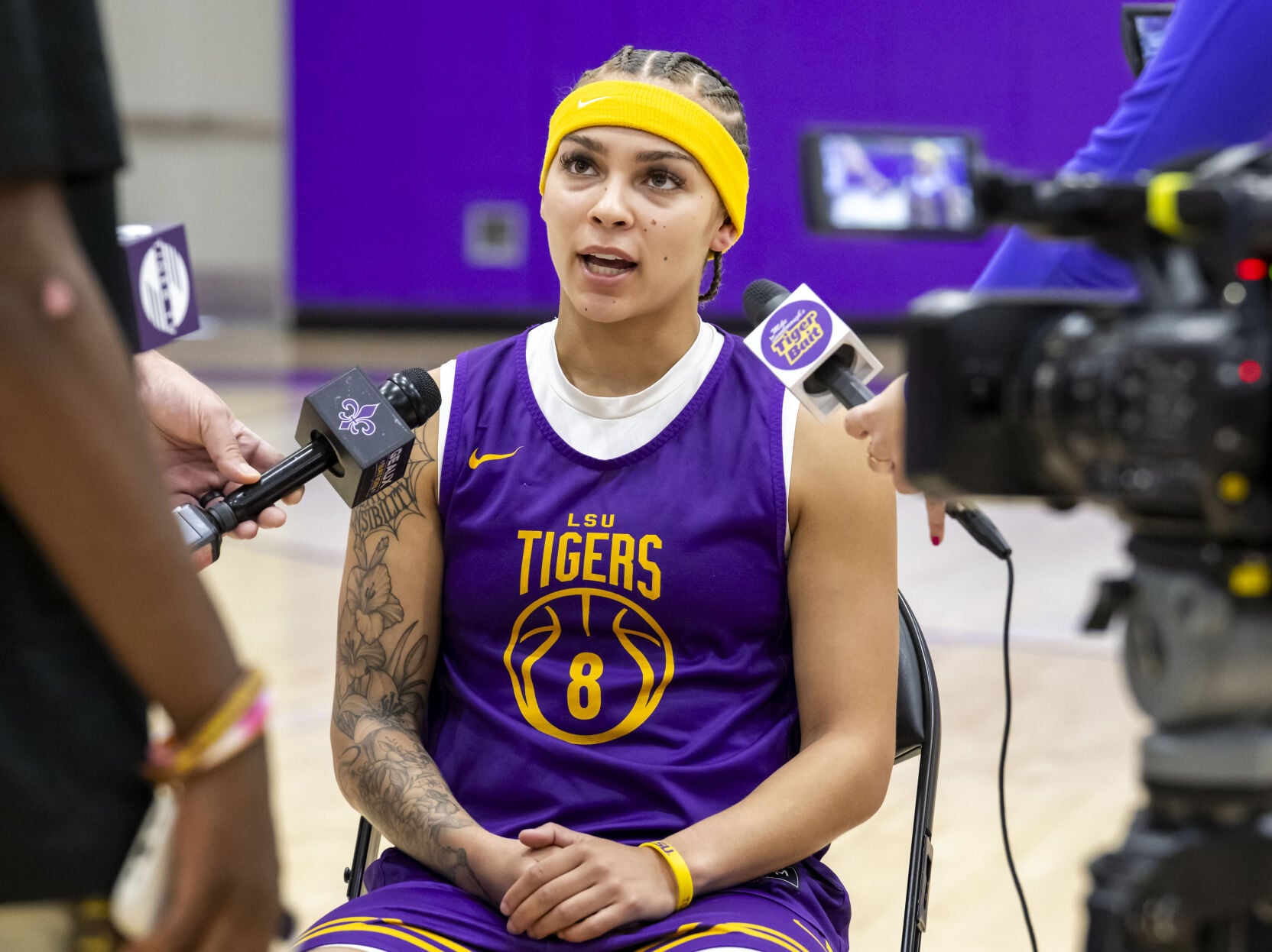 NO.lsuwomen.adv_4537 MJ.JPG