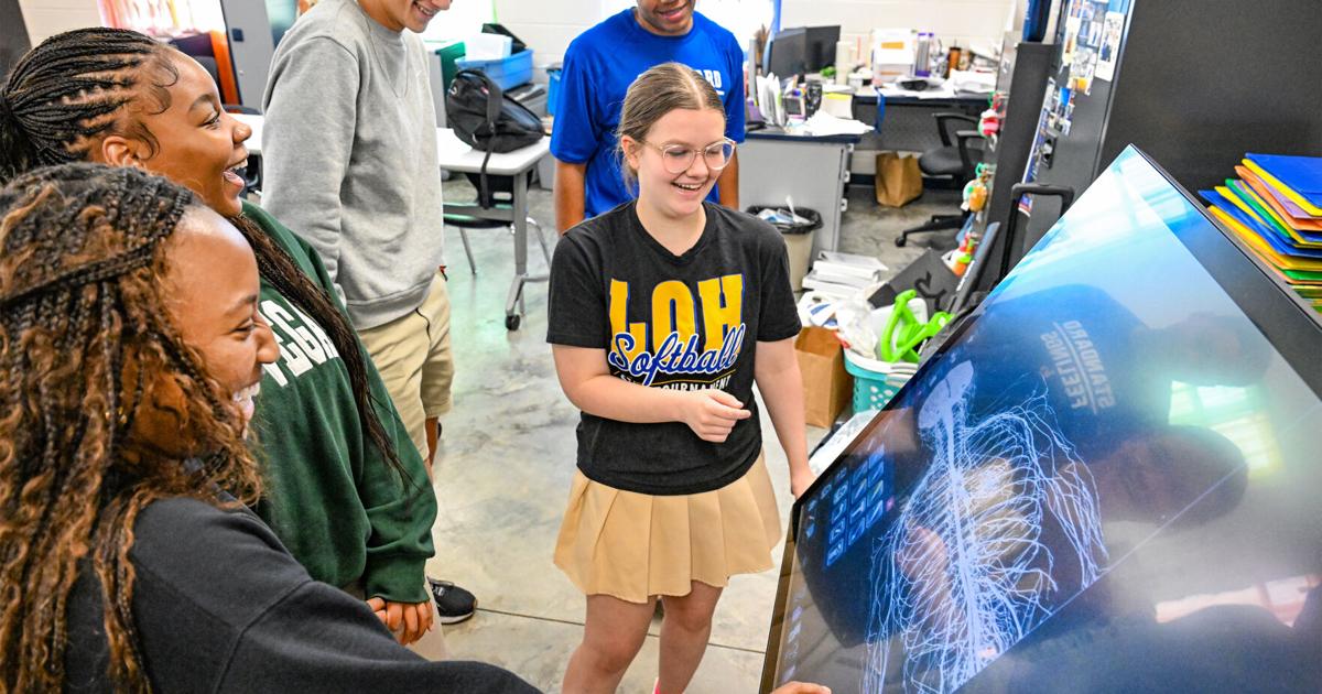 Virtuelle Leichen? Schulen in Livingston Parish nutzen hochtechnologisches ...