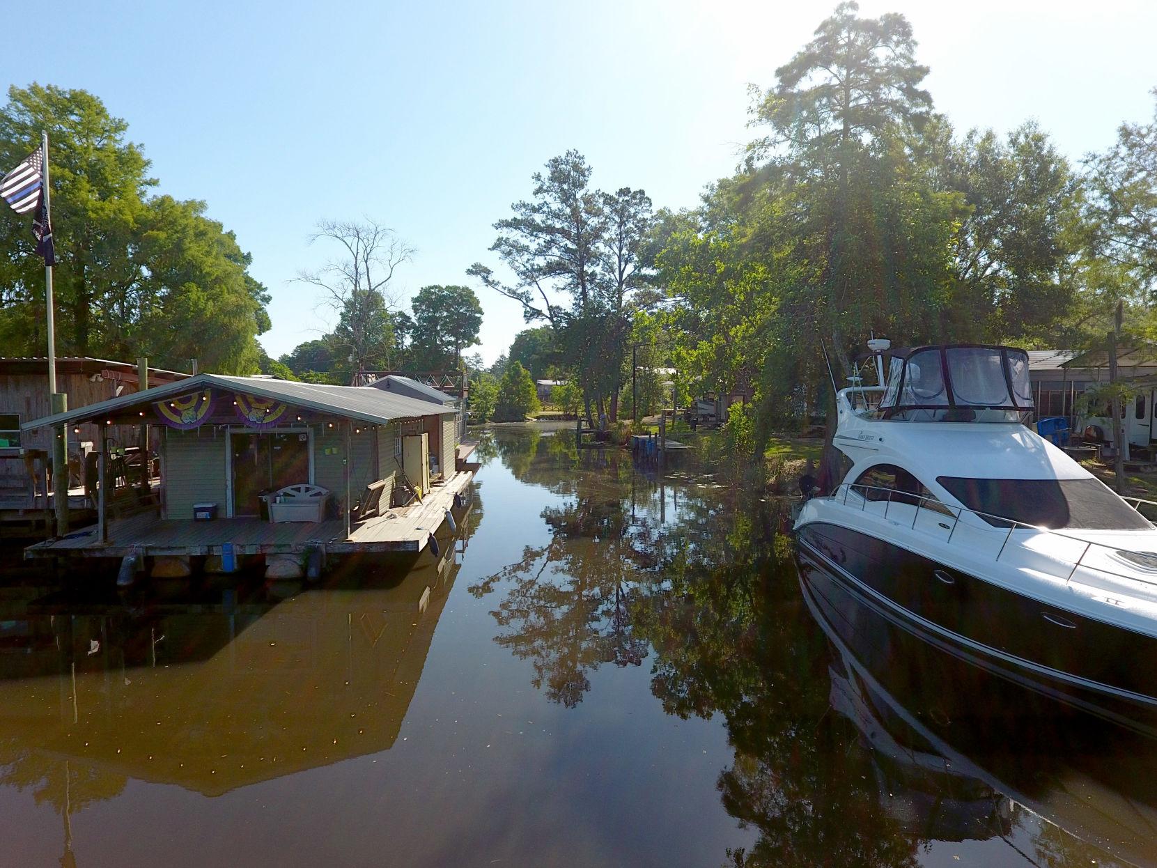 On Louisiana S Bayous Houseboat Living Is Cheap And Easy But