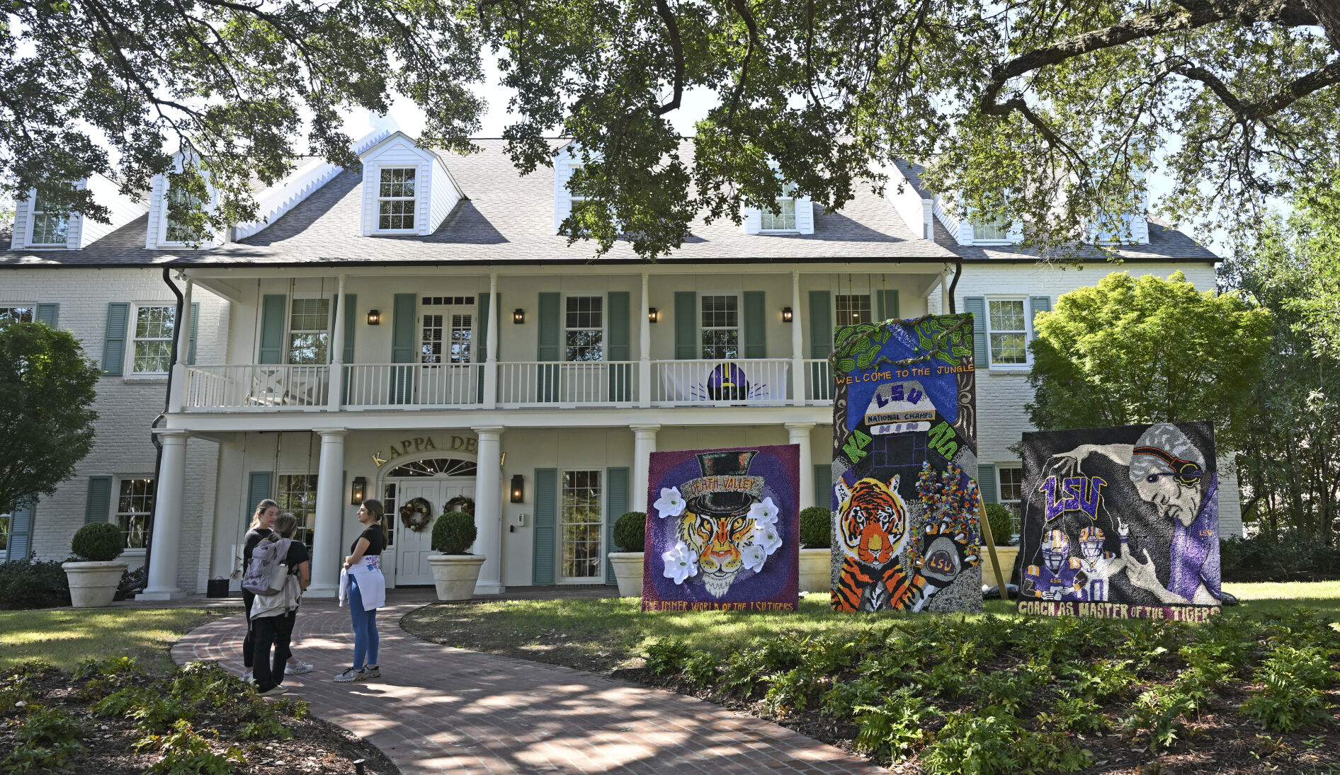 Photos LSU Greek Life Decorates for Homecoming Week Photos