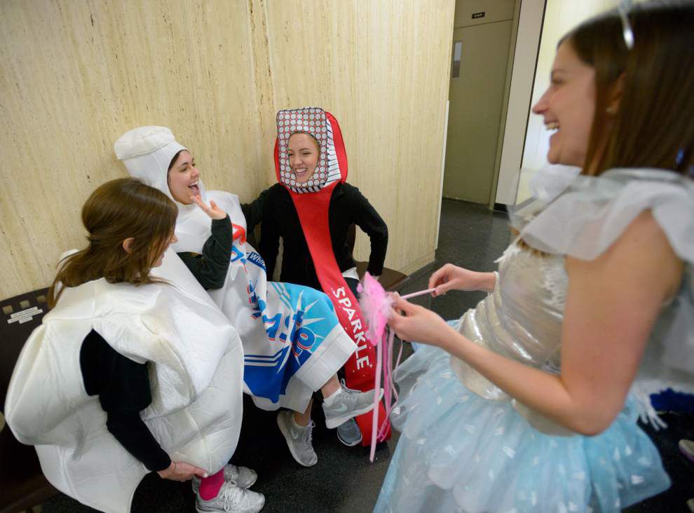 Students get dental screenings at LSU School of Dentistry _lowres