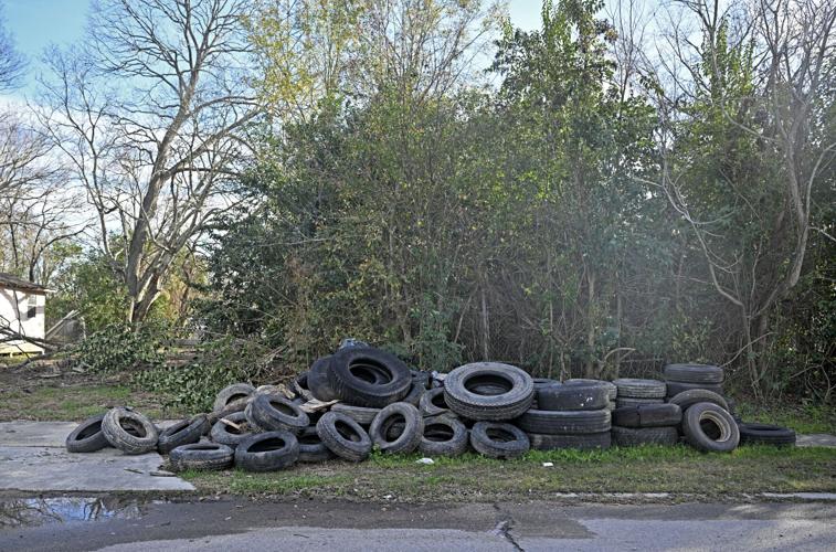 BR.filedumpedtires.adv HS 001.JPG