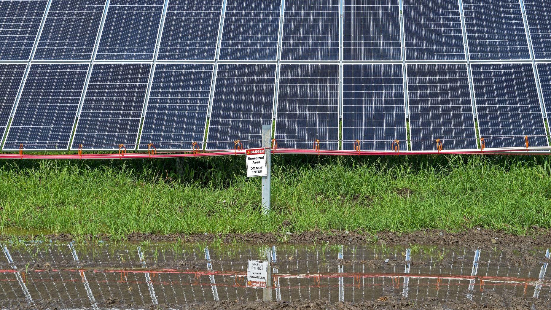 New Solar Farm In West Baton Rouge With Entergy Electricity Contract Sold More Under Construction Business Theadvocate Com New Solar Farm In West Baton Rouge With Entergy Electricity Contract Sold More Under Construction Business Theadvocate Com