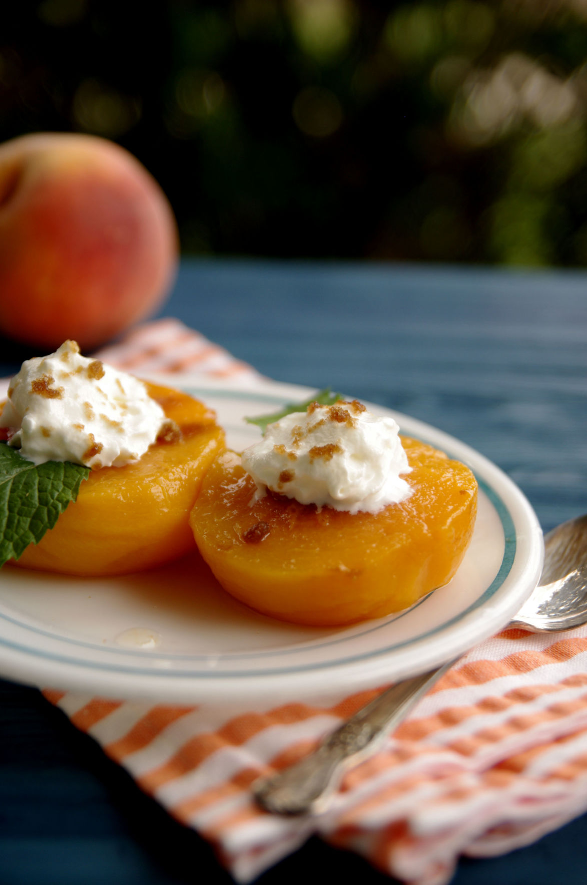I Eat La. Poach peaches, pears for a taste of fall Food/Restaurants