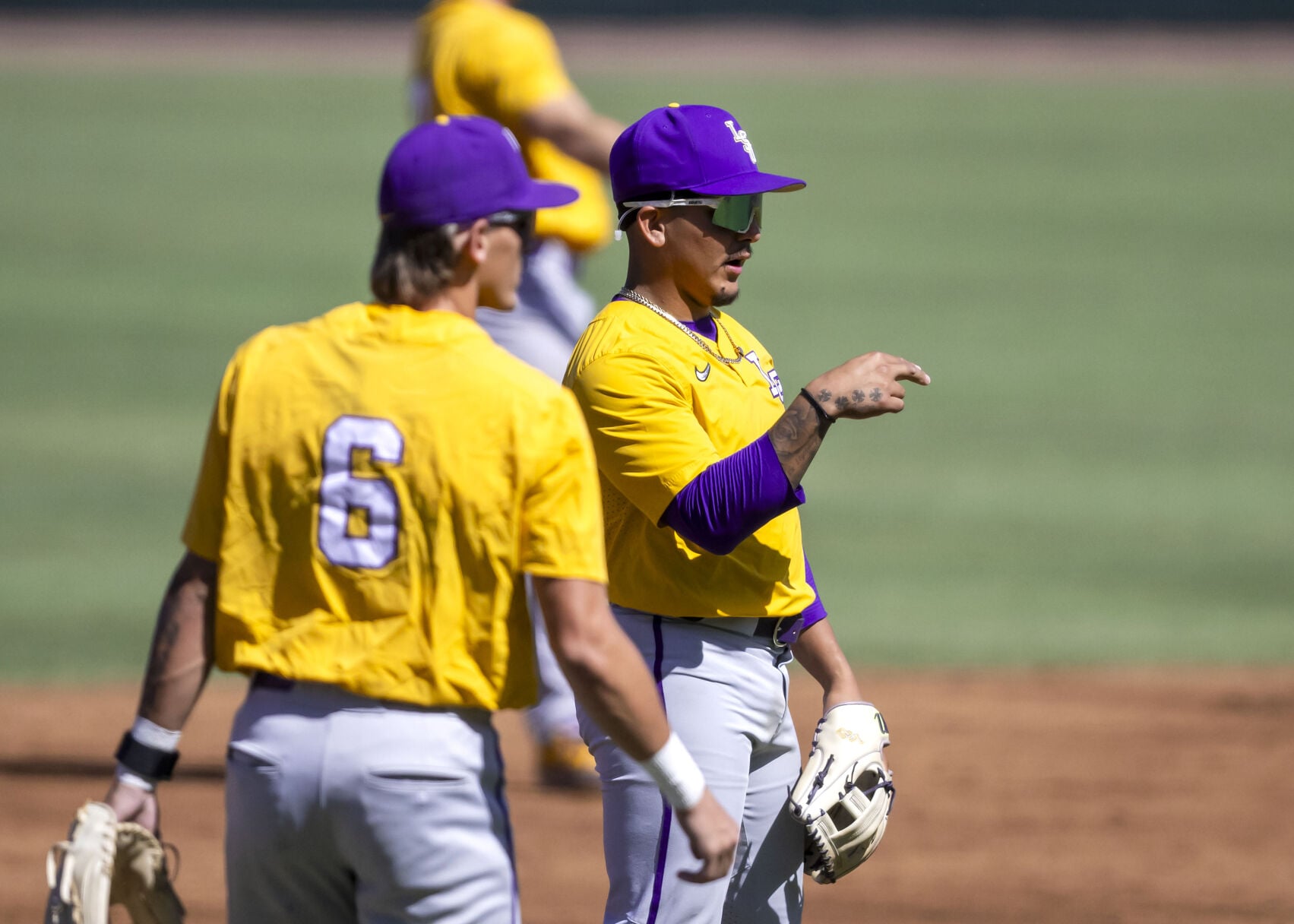 BR.lsufallbaseball2.adv_2402 MJ.JPG