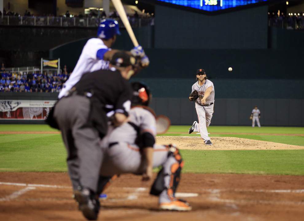 Bumgarner, Giants beat up on Royals 7-1 in World Series opener – Daily News