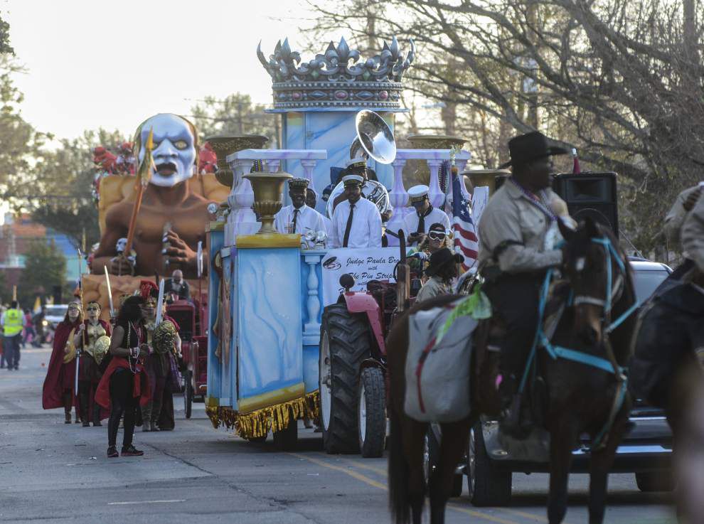 Mystic Krewe of Femme Fatale _lowres