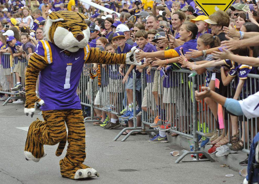 Photos: LSU takes on New Mexico State _lowres