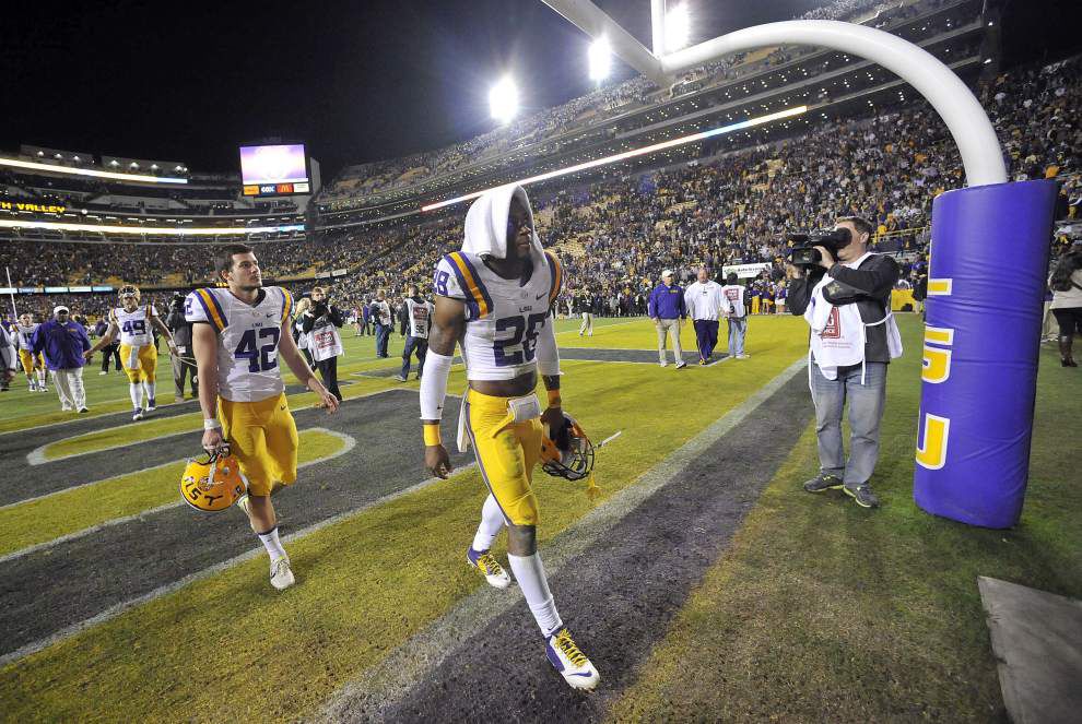 Video: LSU safety Jalen Mills talks about preparing for cold weather at Arkansas on Saturday _lowres
