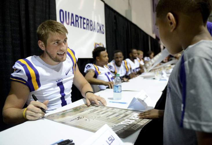 Photos Fans meet, greet LSU football staff, players News