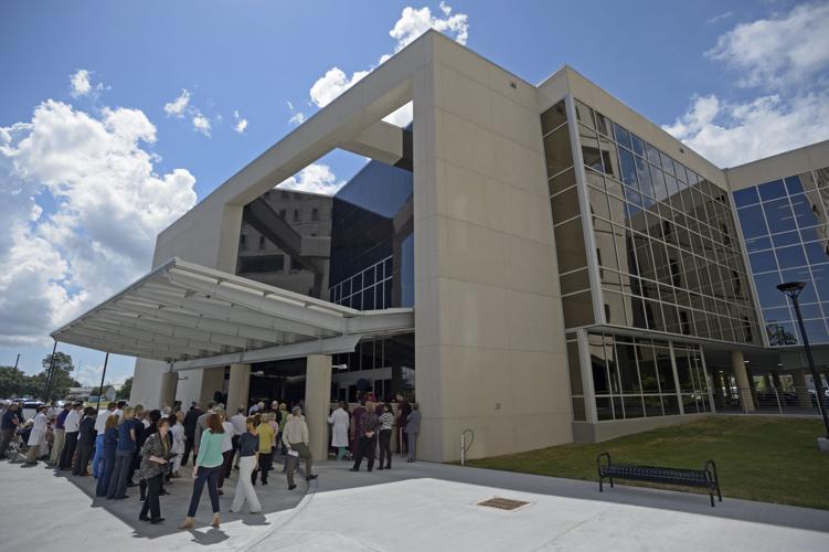 LSU School of Dentistry, inundated in Katrina, opens in raised