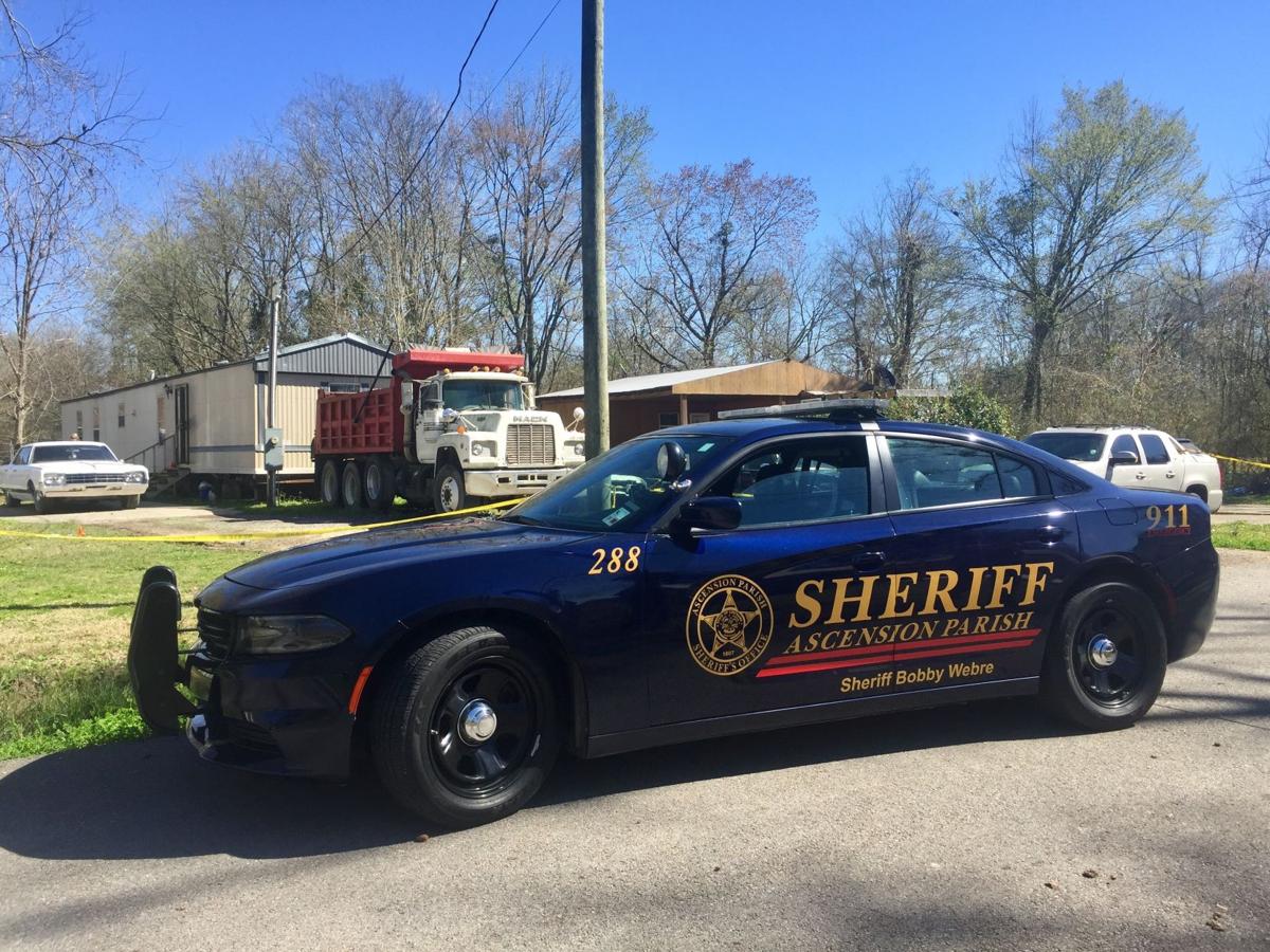 Homeowner kills intruder but is injured himself during early morning