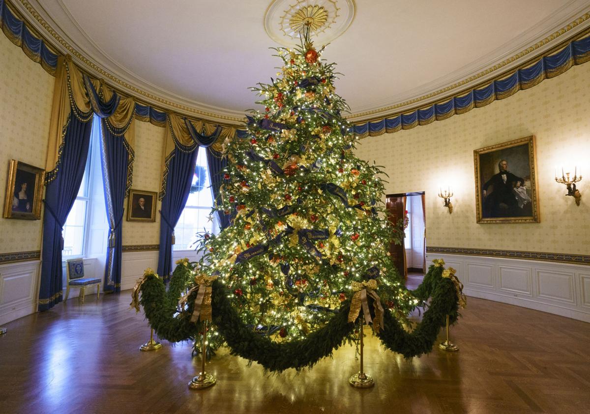 the white house is decked for christmas meet the 106 9 christmas music