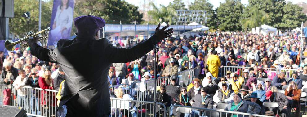 Photos: Lundi Gras _lowres