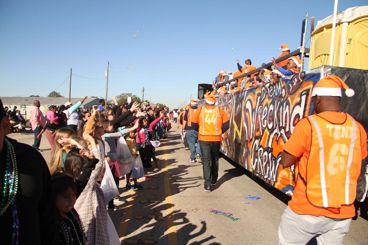 Jambalaya Festival Association's annual Christmas parade rolls through Gonzales Ascension