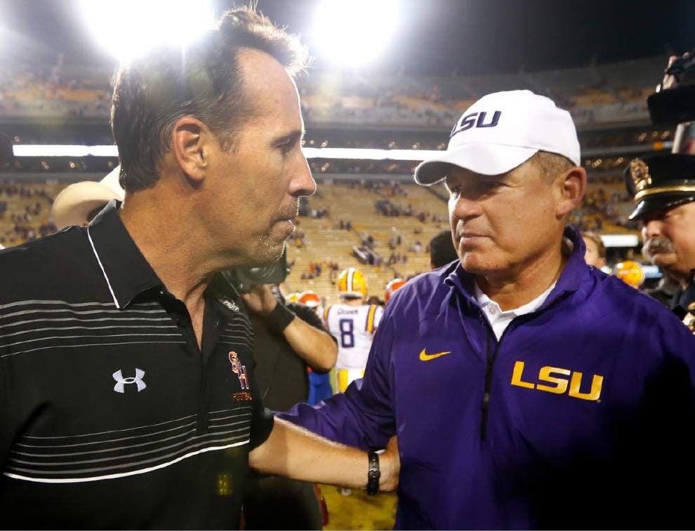 Complete audio from the entire Monday lunch press conference of LSU coach Les Miles _lowres