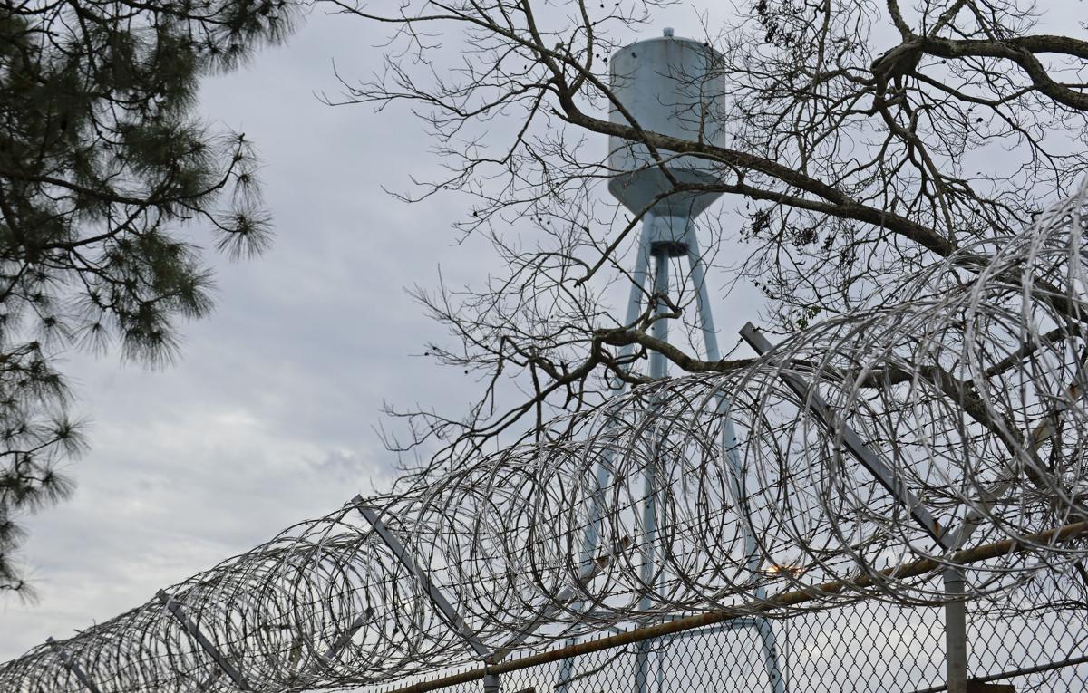 br.womensprison.adv HS 325.JPG