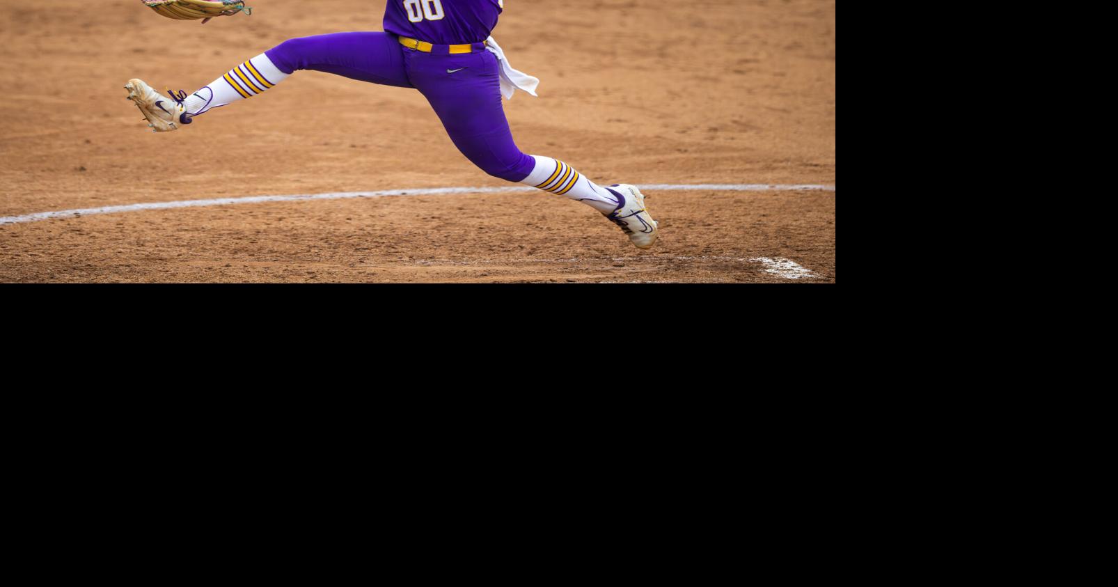 Sunday blues: LSU softball drops series finale against Alabama