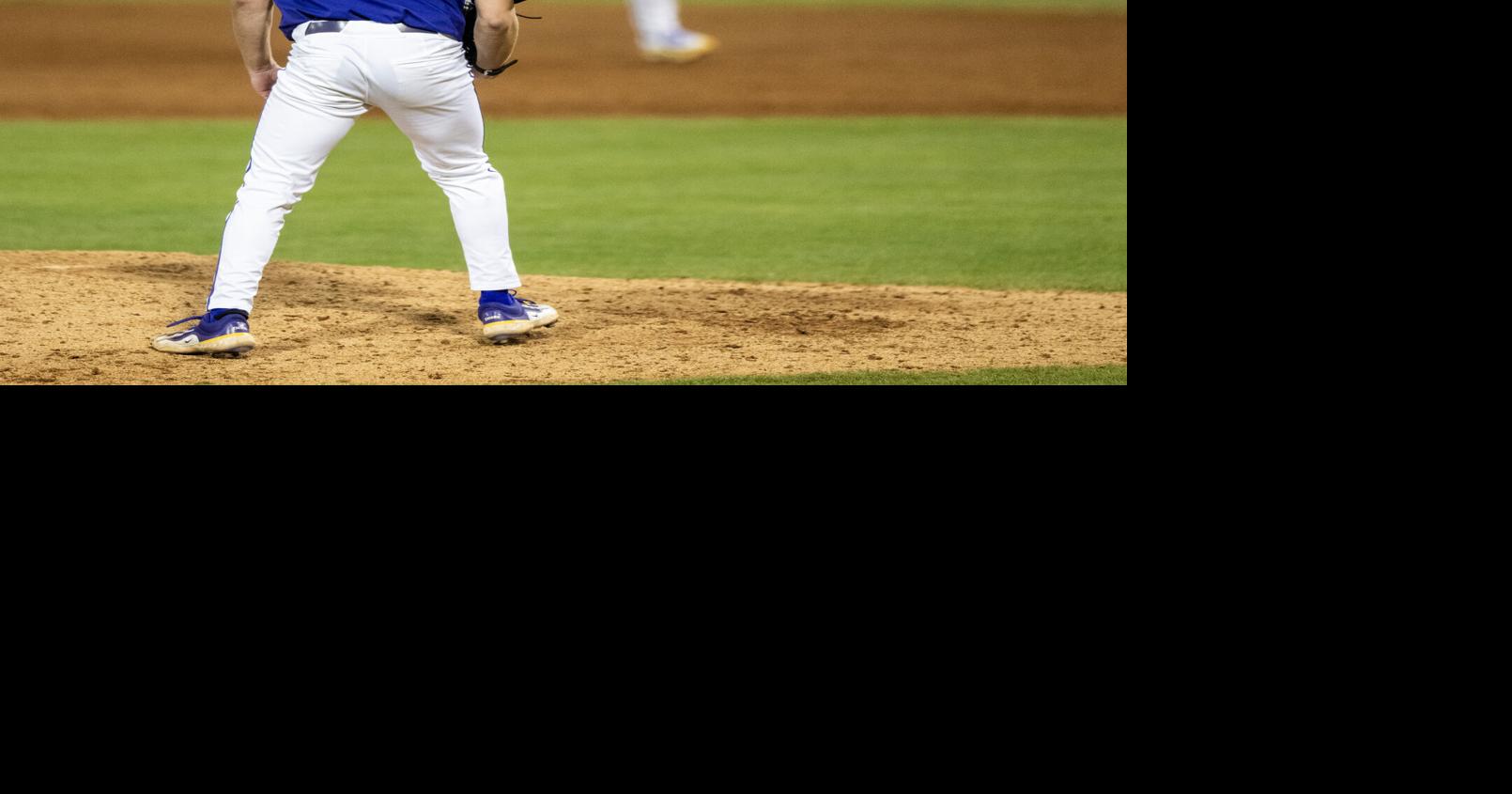 LSU baseball falls to Arkansas in 10 innings LSU