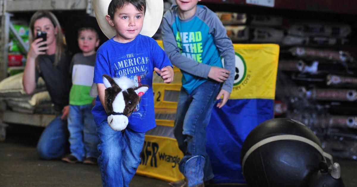 Photos:Stick Horse Rodeo event at the Mid-Winter Fair Rodeo | Photos ...