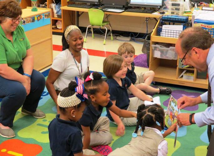 Zachary leaders join Kiwanis for readalong Zachary