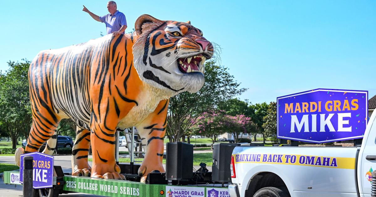 Tiger Float Sample Mardi Gras World CEO creates tiger float for LSU baseball ...