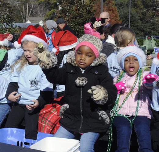 Zachary honors heroes during Christmas parade Zachary