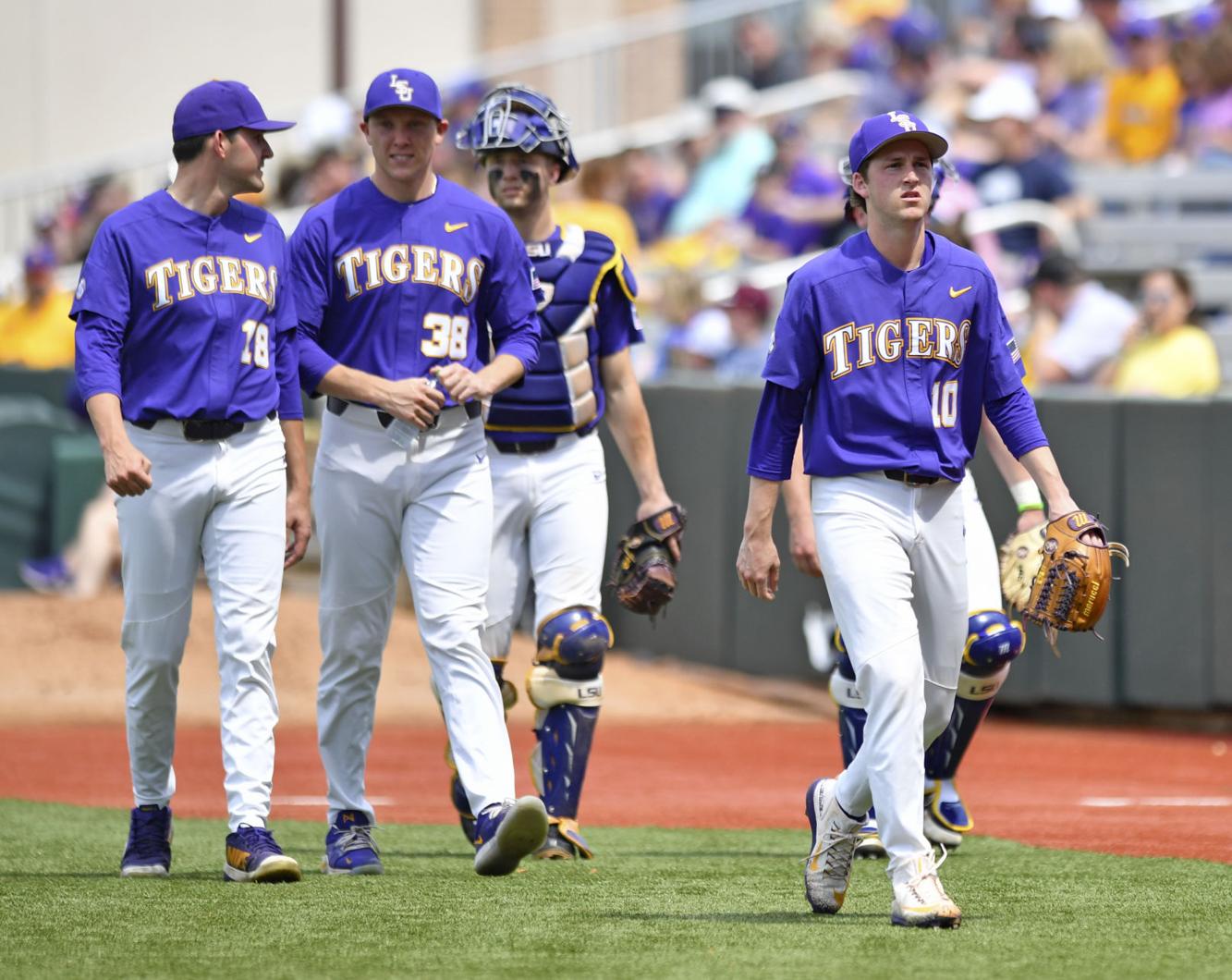 LSU baseball moves up in polls following series win over Texas A&M