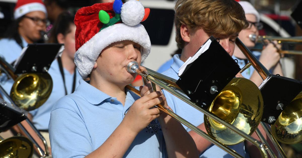 Gonzales Christmas parade rolls Sunday afternoon under blue skies