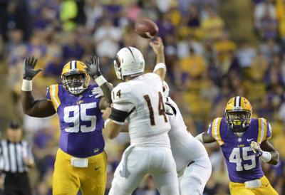 Photos: LSU Tigers ULM Warhawks _lowres
