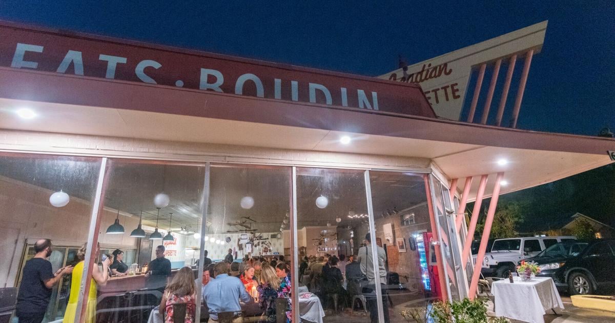 Das ehemalige Gebäude des Acadian Superette in Lafayette wechselt den ...