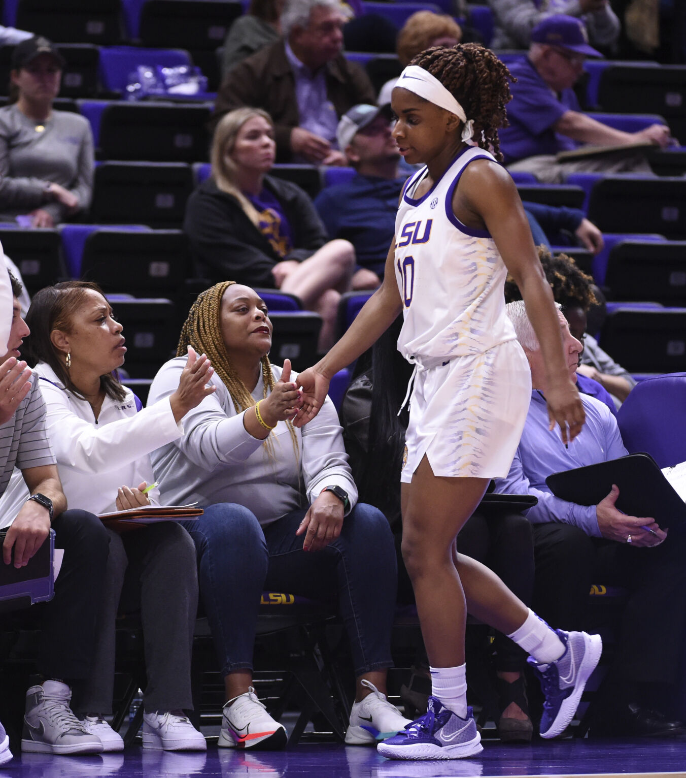 LSU Women's Basketball Team Dips In AP Poll; See Why Tigers Struggled ...